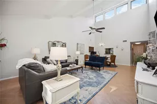 2584 Arboretum Cir, Sarasota, FL 34232 - Photo 17