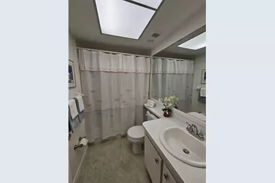 425 30th Avenue W #C206, Bradenton, FL 34205 - Photo 17