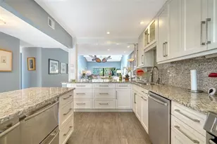 1601 Pelican Point Dr, Sarasota, FL 34231 - Photo 15