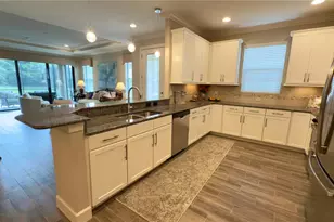 5846 Cavano Dr, Sarasota, FL 34231 - Photo 9