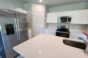 814 172nd Ct E, Bradenton, FL 34212 - Photo 3