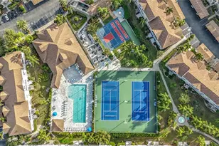 4275 Castlebridge Ln, Sarasota, FL 34238 - Photo 33