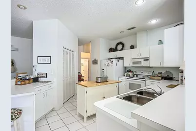 4417 Beauchamp Court, Sarasota, FL 34243 - Photo 23