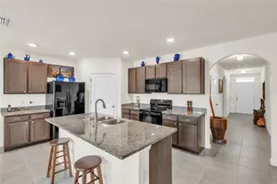 9527 Sunstone Blvd, Thonotosassa, FL 33592 - Photo 3