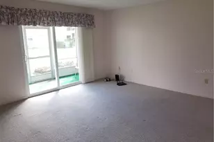 2727 75th St W, Bradenton, FL 34209 - Photo 5