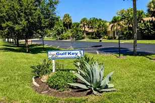 540 Neptune Ave, Longboat Key, FL 34228 - Photo 3