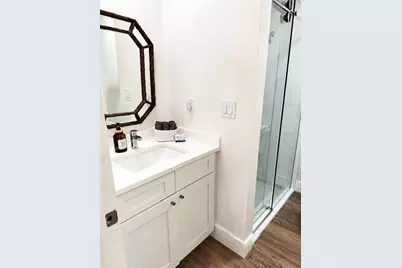 540 Neptune Avenue #7, Longboat Key, FL 34228 - Photo 13