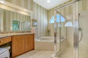 8875 MacGregor Ln, Sarasota, FL 34238 - Photo 23