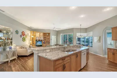 8875 Macgregor Lane, Sarasota, FL 34238 - Photo 11