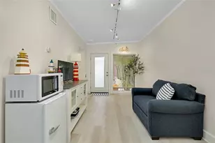 446 Burns Ct, Sarasota, FL 34236 - Photo 21