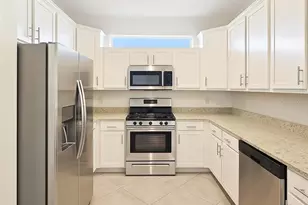 15942 Clear Skies Pl, Lakewood Ranch, FL 34211 - Photo 7