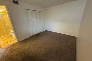 379 Springdale Dr, Bradenton, FL 34210 - Photo 11