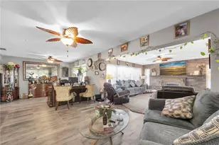 2087 59th St N, Clearwater, FL 33760 - Photo 9