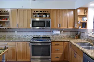 6101 34th Street W, Bradenton, FL 34210 - Photo 11