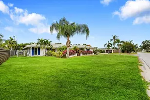 3119 Pinecrest St, Sarasota, FL 34239 - Photo 5