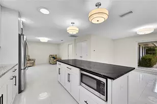 3119 Pinecrest St, Sarasota, FL 34239 - Photo 13