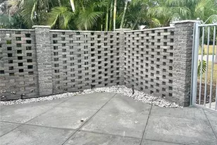 3119 Pinecrest St, Sarasota, FL 34239 - Photo 7