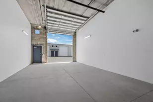 829 57th St E, Bradenton, FL 34208 - Photo 3