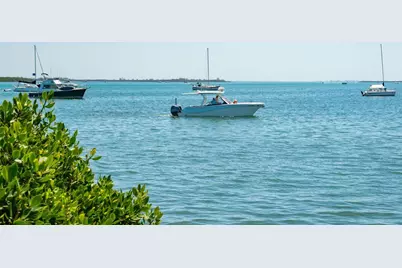 901 Gulf Drive S #14, Bradenton Beach, FL 34217 - Photo 63