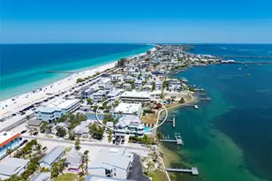 901 Gulf Dr S, Bradenton Beach, FL 34217 - Photo 51