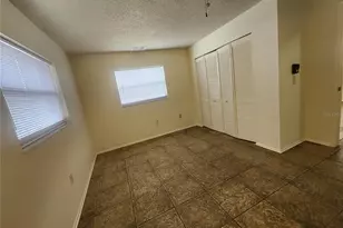 3914 Gatewood Dr, Sarasota, FL 34232 - Photo 11