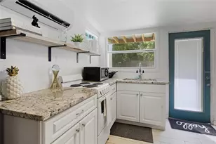 2826 Marlette St, Sarasota, FL 34231 - Photo 19