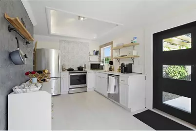 2826 Marlette Street, Sarasota, FL 34231 - Photo 3