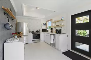 2826 Marlette St, Sarasota, FL 34231 - Photo 3