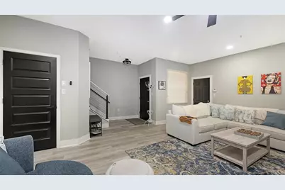 3827 Parkridge Circle #1-102, Sarasota, FL 34243 - Photo 5