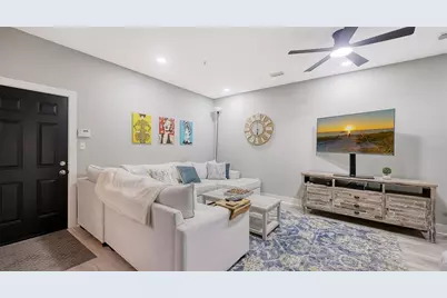 3827 Parkridge Circle #1-102, Sarasota, FL 34243 - Photo 3