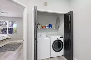 3827 Parkridge Cir, Sarasota, FL 34243 - Photo 31