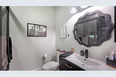 3827 Parkridge Circle #1-102, Sarasota, FL 34243 - Photo 25