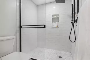 1007 Gulf Dr N, Bradenton Beach, FL 34217 - Photo 29