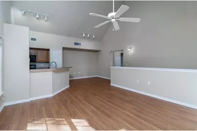 5500 Rosehill Road #204, Sarasota, FL 34233 - Photo 7