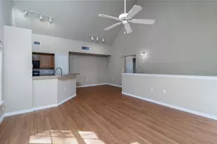 5500 Rosehill Rd, Sarasota, FL 34233 - Photo 7