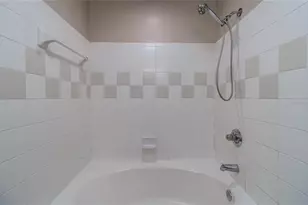 5500 Rosehill Rd, Sarasota, FL 34233 - Photo 23