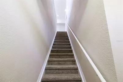 5500 Rosehill Road #204, Sarasota, FL 34233 - Photo 5