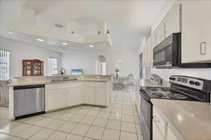 306 Bayside Pkwy, Nokomis, FL 34275 - Photo 11