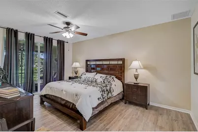 7341 Golf Pointe Circle, Sarasota, FL 34243 - Photo 21