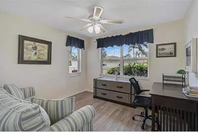 7341 Golf Pointe Circle, Sarasota, FL 34243 - Photo 29