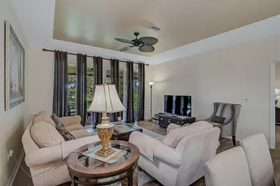 7341 Golf Pointe Circle, Sarasota, FL 34243 - Photo 17