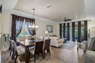 7341 Golf Pointe Cir, Sarasota, FL 34243 - Photo 15