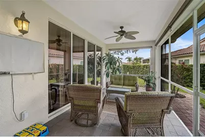 7341 Golf Pointe Circle, Sarasota, FL 34243 - Photo 35
