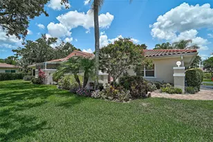 7341 Golf Pointe Cir, Sarasota, FL 34243 - Photo 5