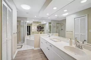 7341 Golf Pointe Cir, Sarasota, FL 34243 - Photo 21