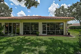 7341 Golf Pointe Cir, Sarasota, FL 34243 - Photo 39