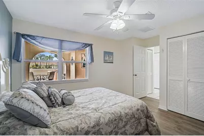 7341 Golf Pointe Circle, Sarasota, FL 34243 - Photo 27