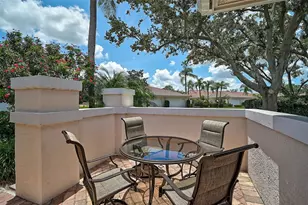 7341 Golf Pointe Cir, Sarasota, FL 34243 - Photo 5