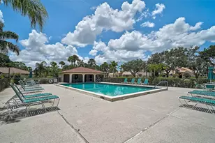 7341 Golf Pointe Cir, Sarasota, FL 34243 - Photo 43