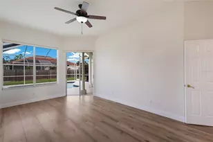 7111 41st Ln E, Sarasota, FL 34243 - Photo 17